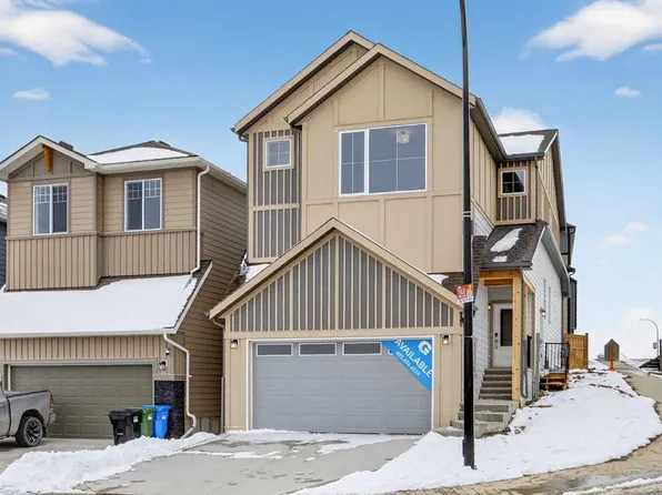 67 S Versant Way SW, Calgary, AB T3M 4A4