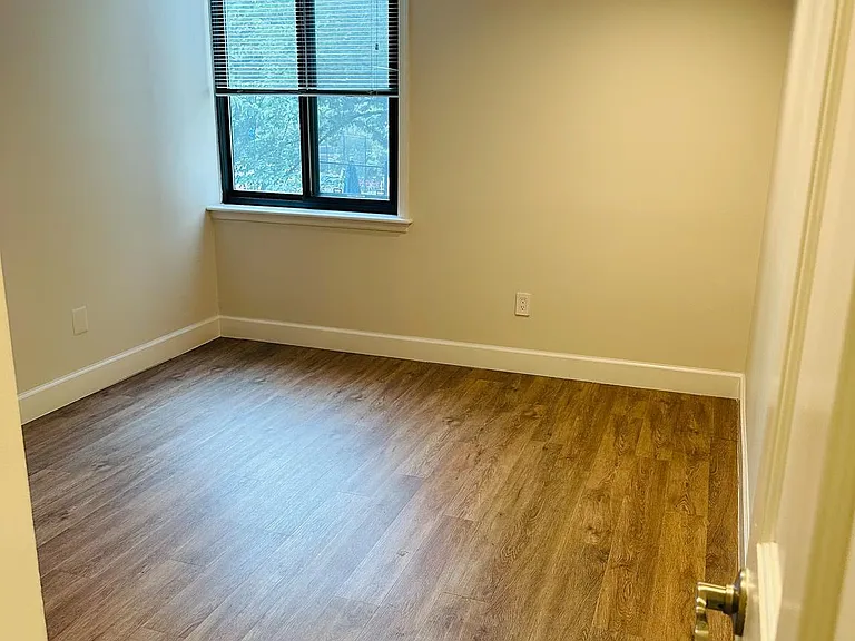 7401 Westlake Ter #112 — Photo 13