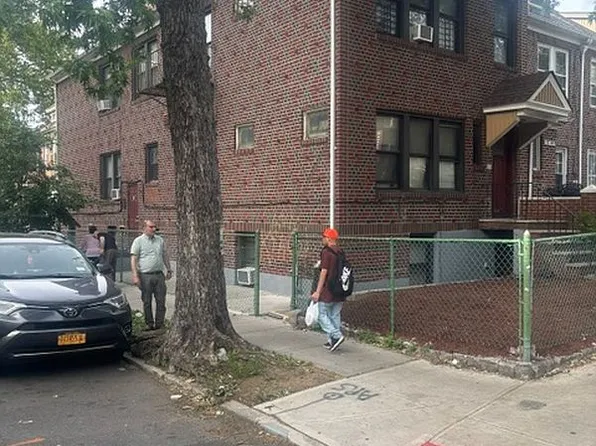 7101 35th Ave APT 9, Jackson Heights, NY 11372