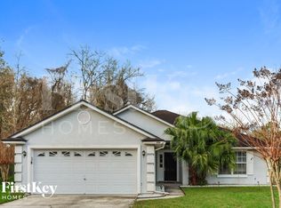 2667 Secret Harbor Dr, Orange Park, FL 32065