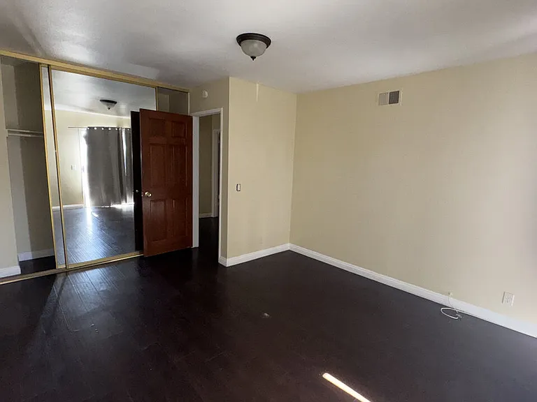 845 N Juarez St — Photo 16