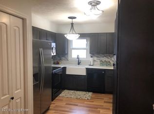 8725 Deer Point Ct, Louisville, KY 40242