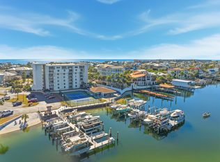 30 Moreno Point Rd PENTHOUSE 703A, Destin, FL 32541