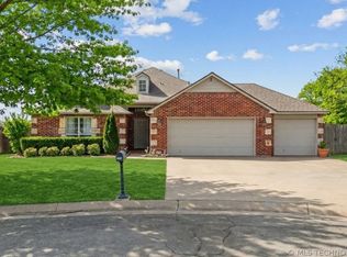 8050 Silverado Rd, Claremore, OK 74019