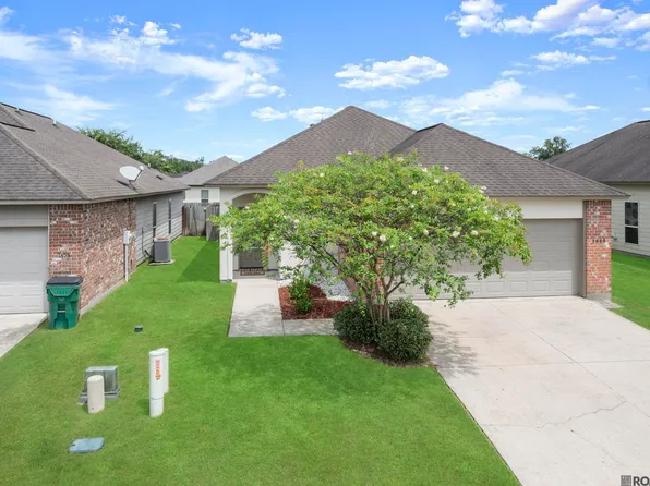 1665 El Tigre Dr, Saint Gabriel, LA 70776