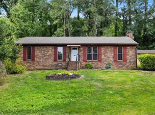 237 Spring Dr, Colonial Heights, VA 23834