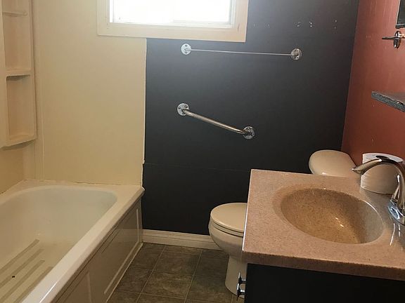 5th image of 4709 46th St #4709