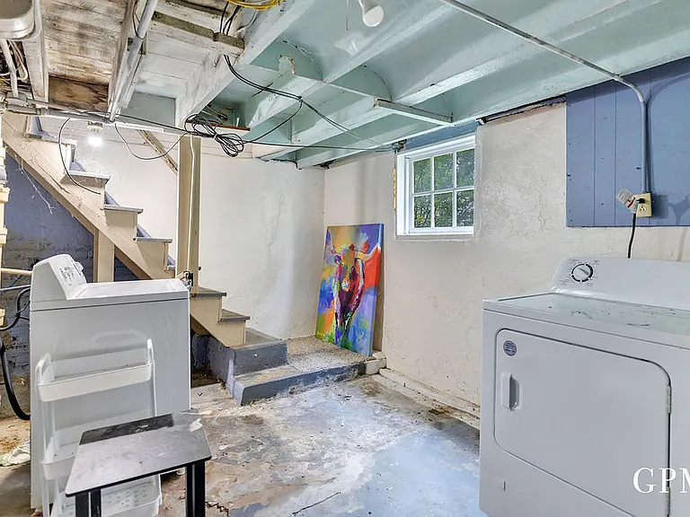423 Barker Ave NW #1 — Photo 15