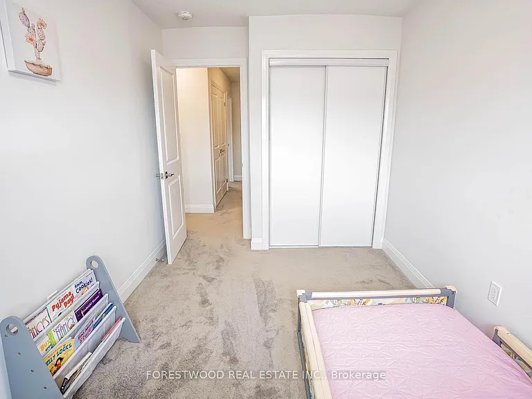 53 Humberstone Dr — Photo 41