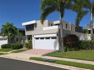 F 3 Calle Felipe, Guaynabo, PR 00969