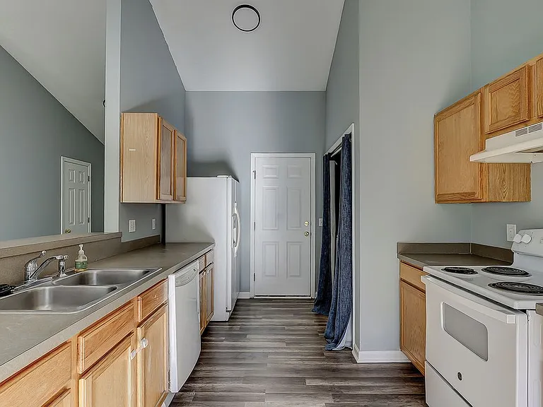6 Spruce Dr — Photo 13