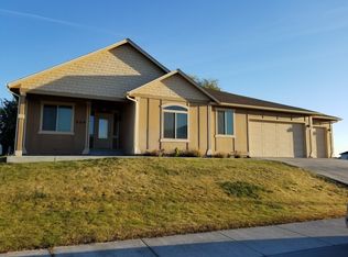 509 N Bluff West Dr, Moses Lake, WA 98837