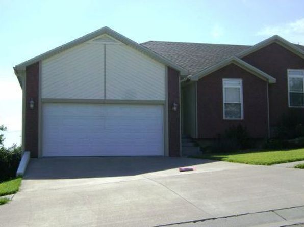 1114 SW Red Oaks Ct