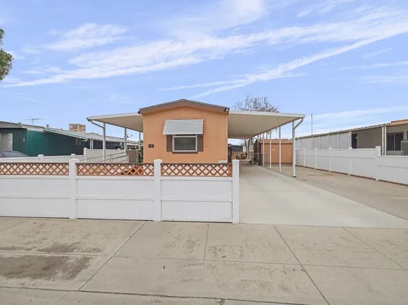 560 W Pleasant Avenue #16, Tulare, CA 93274