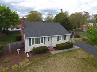 146 Ashfield Dr, Brockton, MA 02302