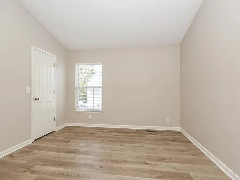 2961 S Rutherford Blvd #B7 — Photo 13