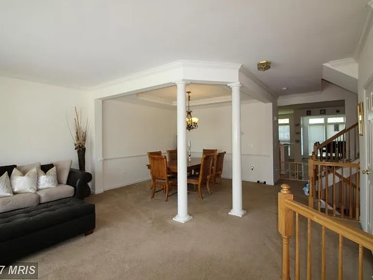 22089 Chelsy Paige Sq — Photo 3