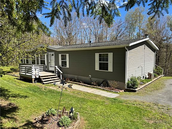 2nd image of 470 Hornbeck Rd