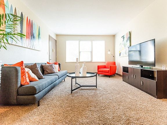 Seattle Apartments - Cadence Apartments - Living Room