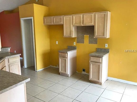2nd image of 1721 N Merrick Dr