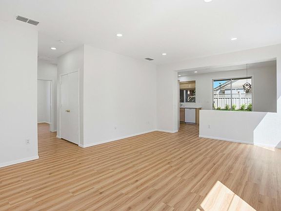 5th image of 4064 Rose Creek Rd