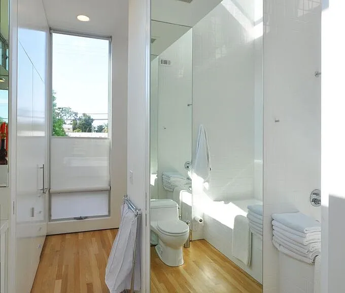 653 1/4 Milwood Ave — Photo 19