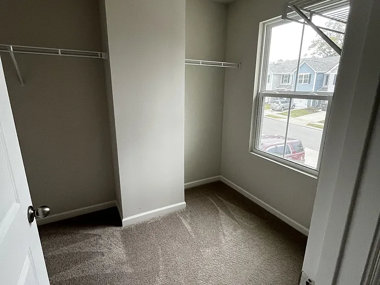 302 Sunny View Dr — Photo 10