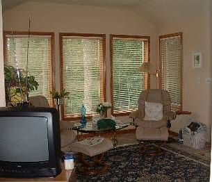 2nd image of 2591 Breezewood Ln