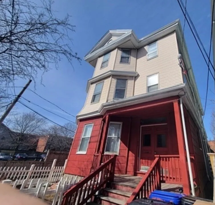 58 Aspinwall Ave #1
