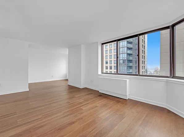 77 West 24th Street image 14 of 25