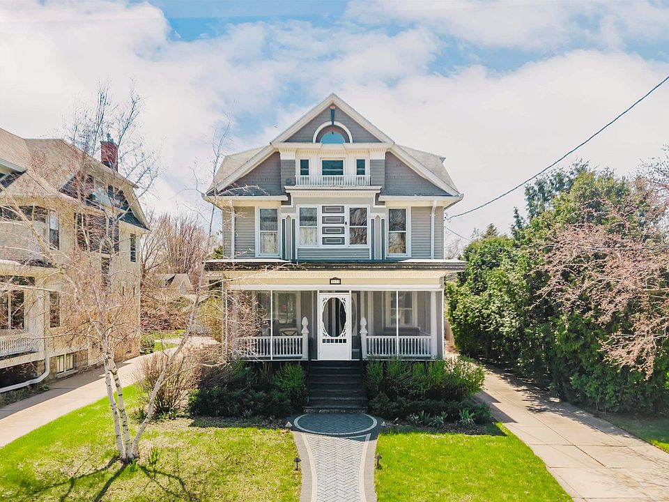 1st image of 1021 Washington Ave