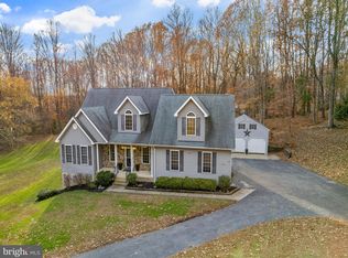 2525 Chinquapin Ridge Ct, Prince Frederick, MD 20678