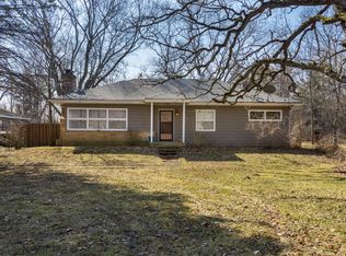 24075 W Grass Lake Rd, Antioch, IL 60002