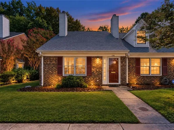 106 Englewood Dr, Yorktown, VA 23692