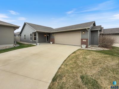 1209 S Wheatland Ave, Sioux Falls, SD, 57106
