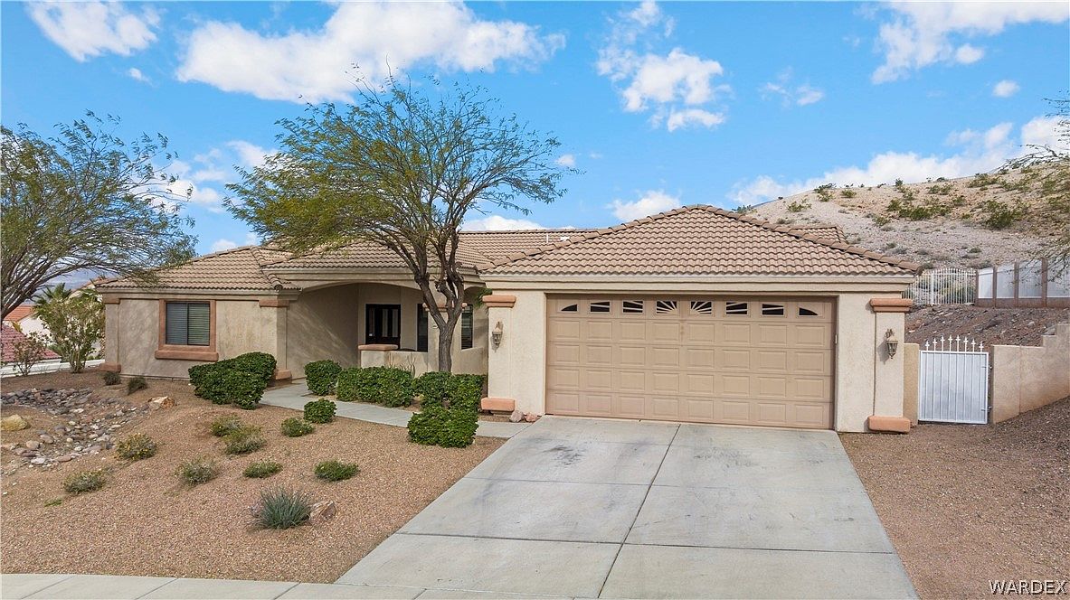 2891 Desert Heights Dr, Bullhead City, AZ 86429 | Zillow