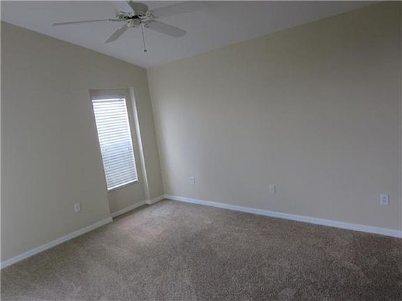 4th image of 31230 Baclan Dr