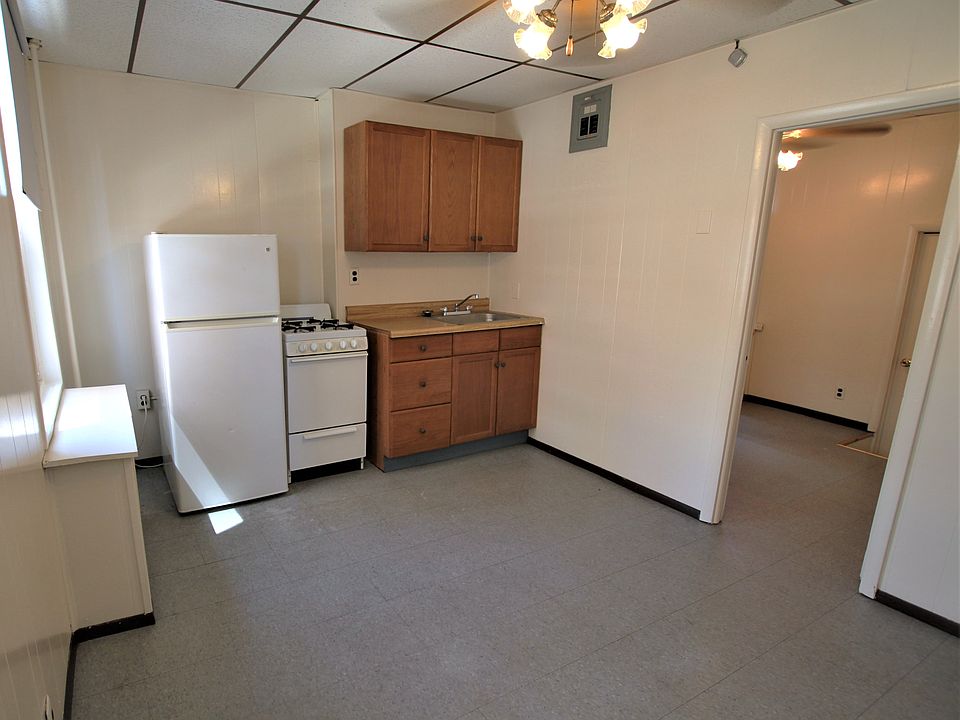 2nd image of 25 S 21st St APT 6