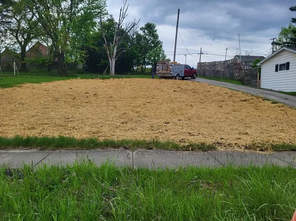 232 S Muskingum St, Cadiz, OH 43907