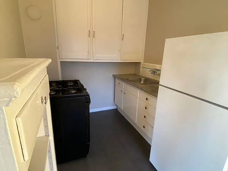 648 Alcatraz Ave #101 — Photo 6