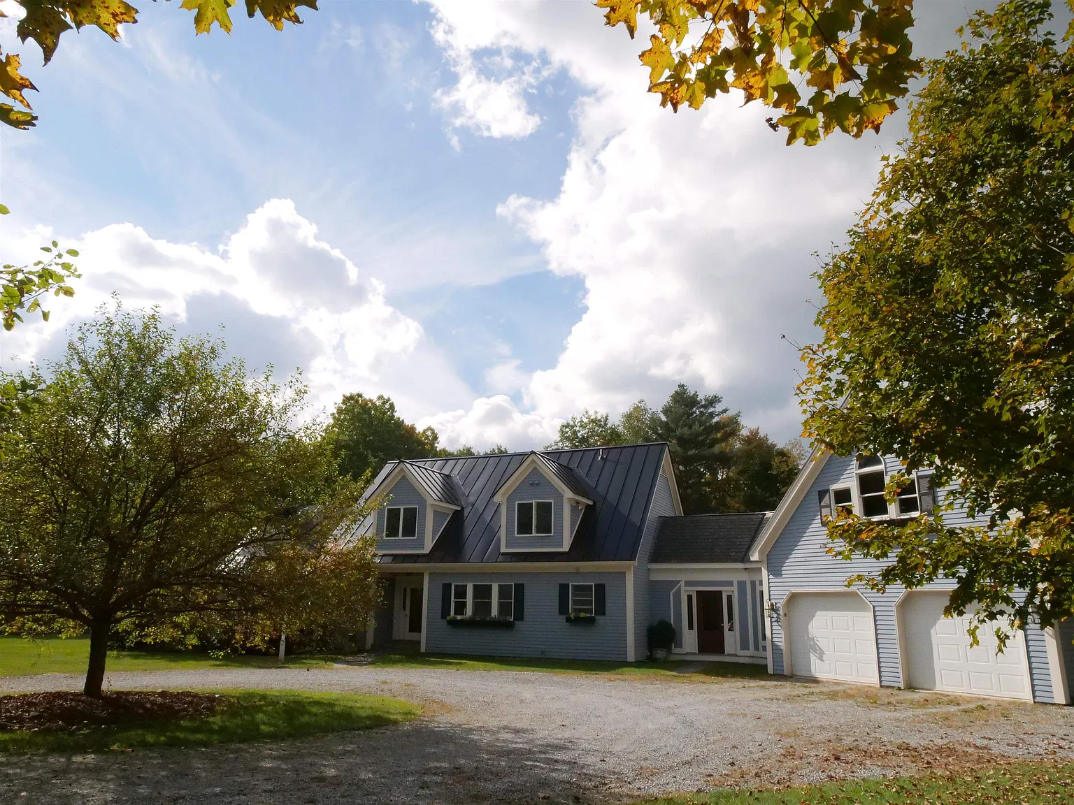 4 bed, 4.5 bath, 3512 sqft, $7,000 — Photo 2