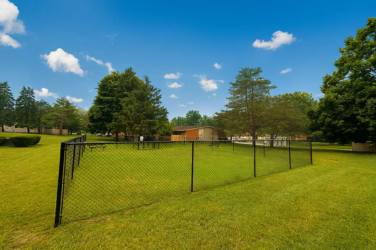 Building Photo - Westmoore Apartments