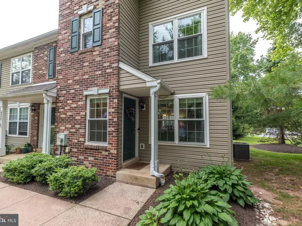 4125 Captain Molly Cir, Doylestown, PA 18902