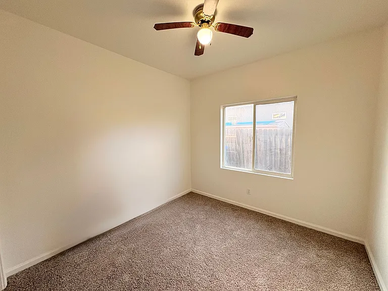 1817 Briar Brook Ct — Photo 10