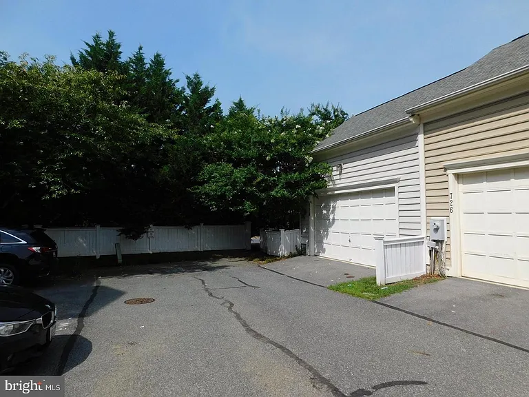 724 Ridgemont Ave — Photo 18