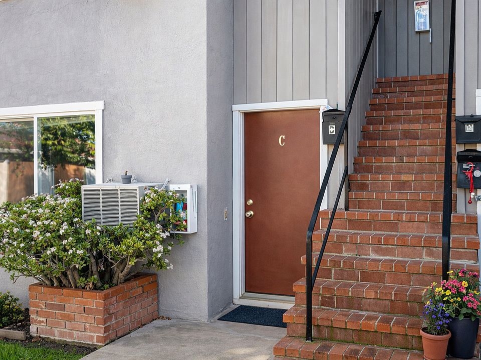 1st image of 2756 Argyll Ave APT C