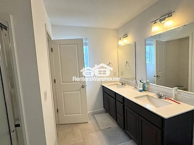 7216 Walnut Grove Ln N — Photo 17