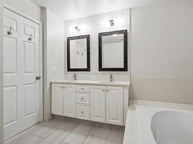 107 Brittany Ct — Photo 17