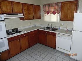 3rd image of 1593 Kingsford Dr