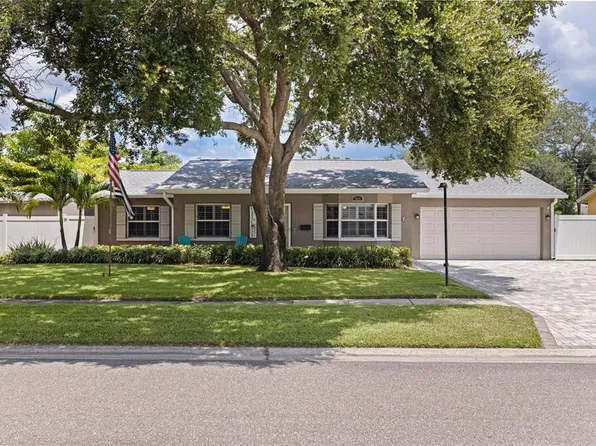 865 48th Ave N, Saint Petersburg, FL 33703